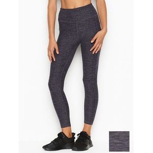 Victoria’s Secret essential leggings with pockets